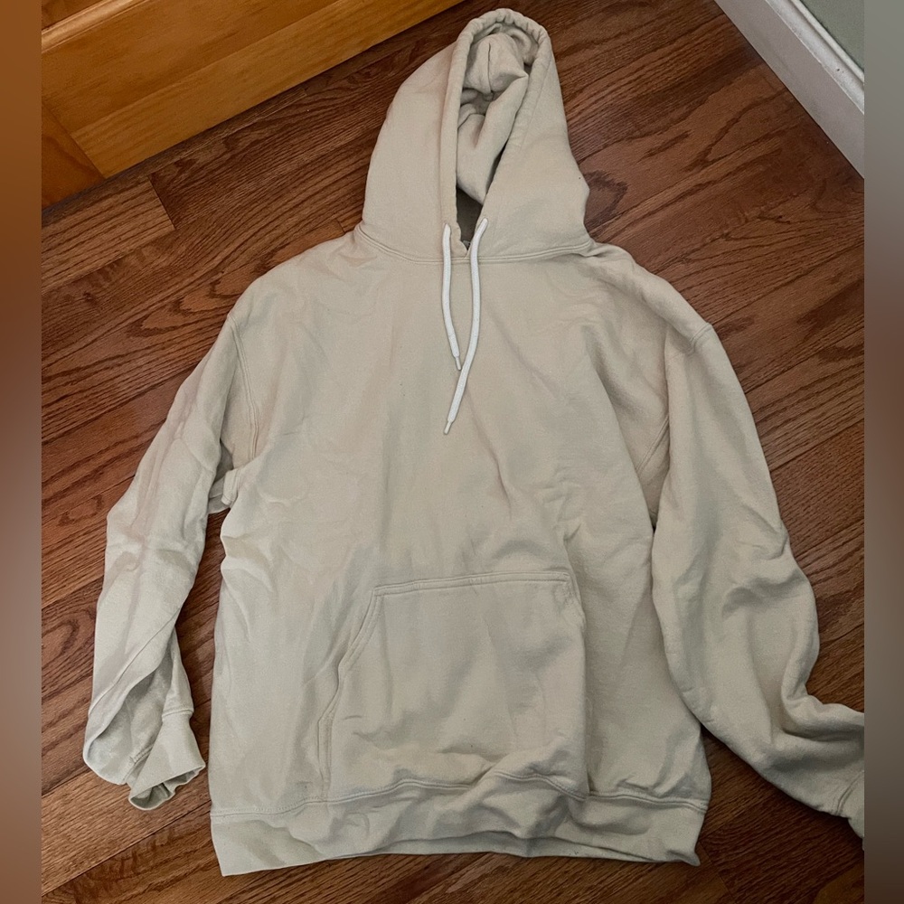 Gildan hoodie off white/cream size large men’s